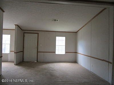 4th image of 385 N Clay St