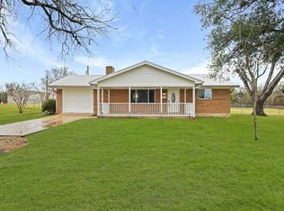 106 Brown Rd, Mc Dade, TX 78650