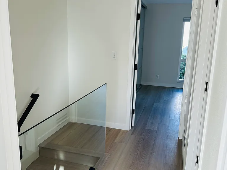 1411 Creekside Dr — Photo 9