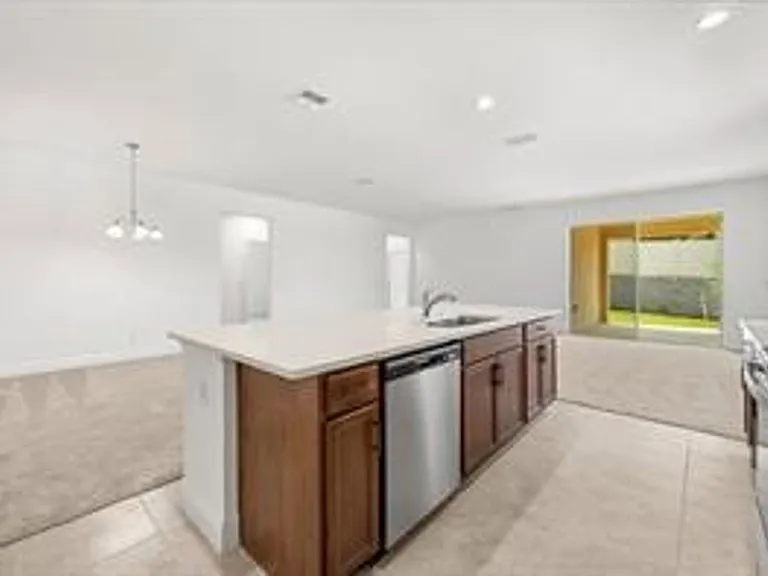 7991 Syracuse Dr — Photo 5
