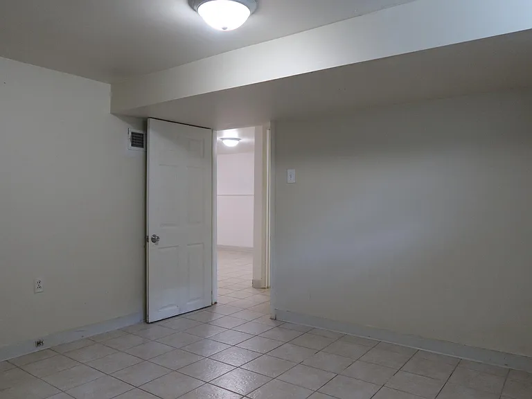 109 Deep Dale Dr — Photo 28