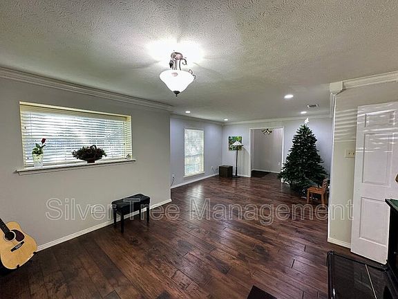 4th image of 6905 La Manga Dr