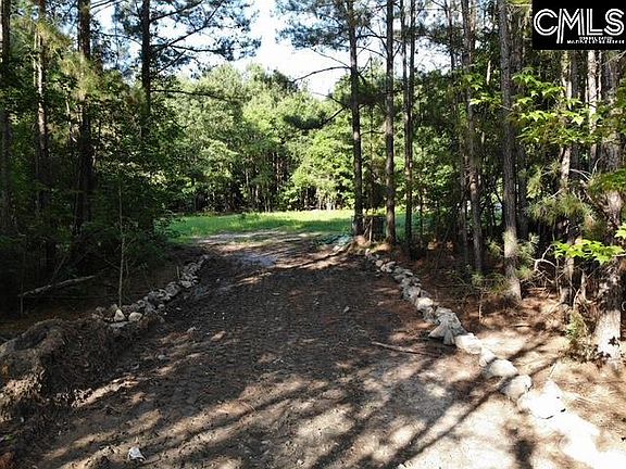 2nd image of 5583 Deadfall Rd