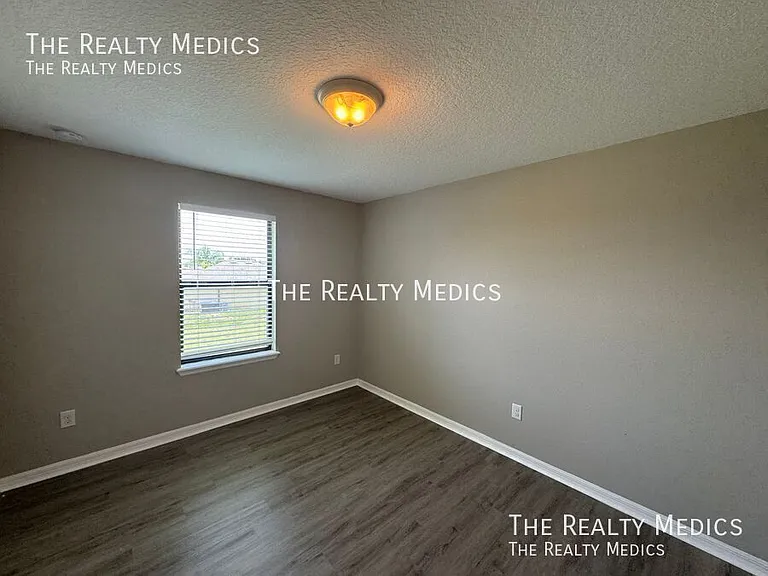 2148 Ontario Way — Photo 19