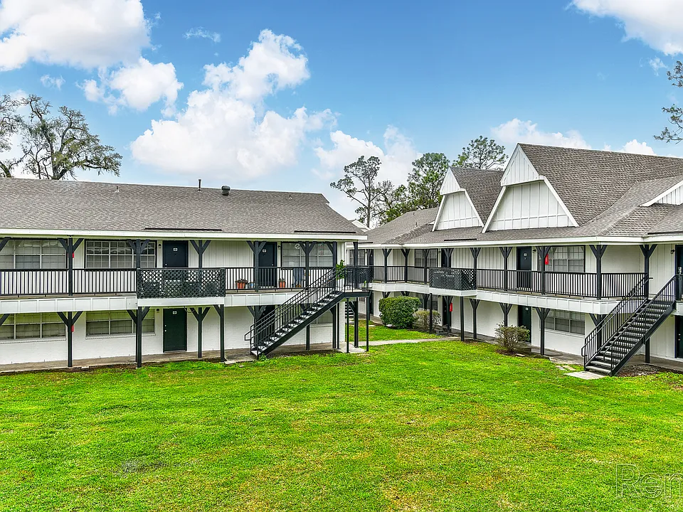 Canterbury House Apartments