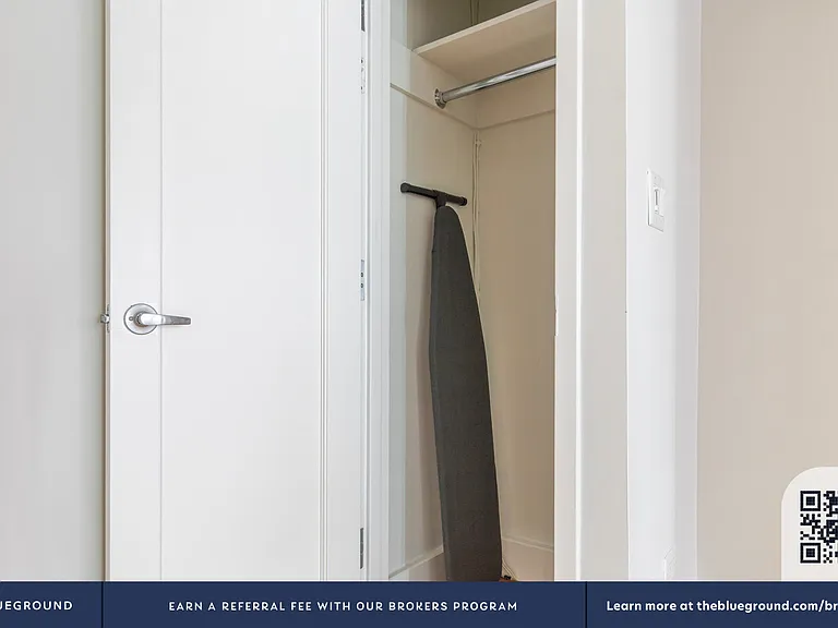 141 E 33rd St #5C — Photo 14