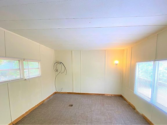 3rd image of 7248 Patricia Dr #5