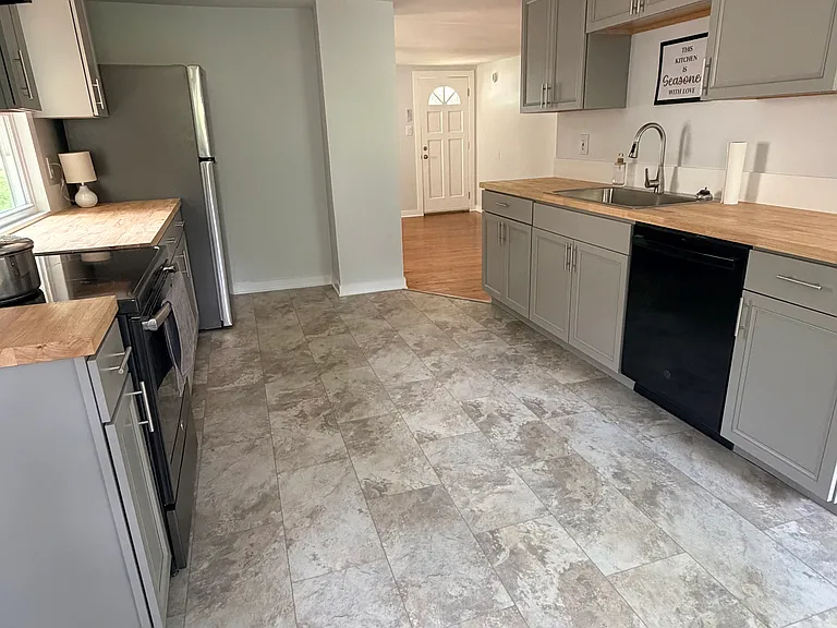 25 Ridge Ave — Photo 12
