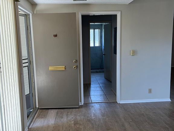 4th image of 331 Moreton Bay Ln