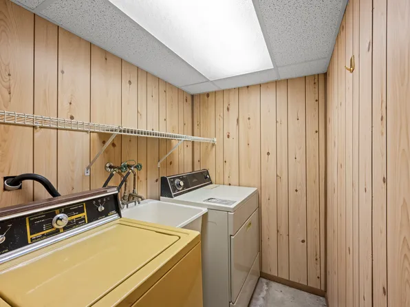 412 Hendrix Street image 22 of 27