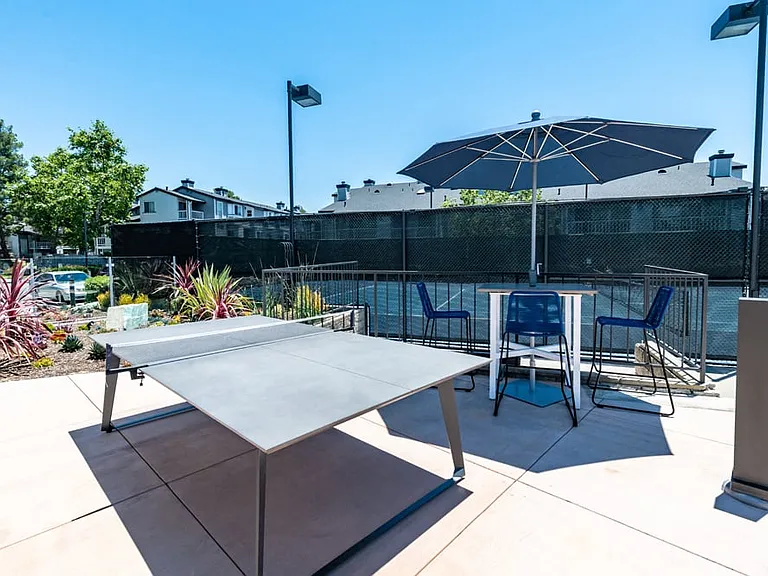 Aliso Creek Apartments — Photo 13