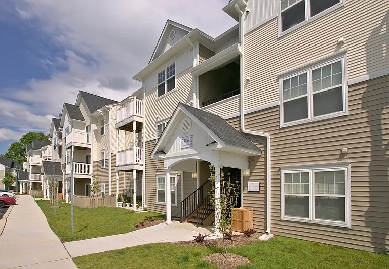 York Commons — Photo 1