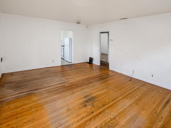 4th image of 629 55th St