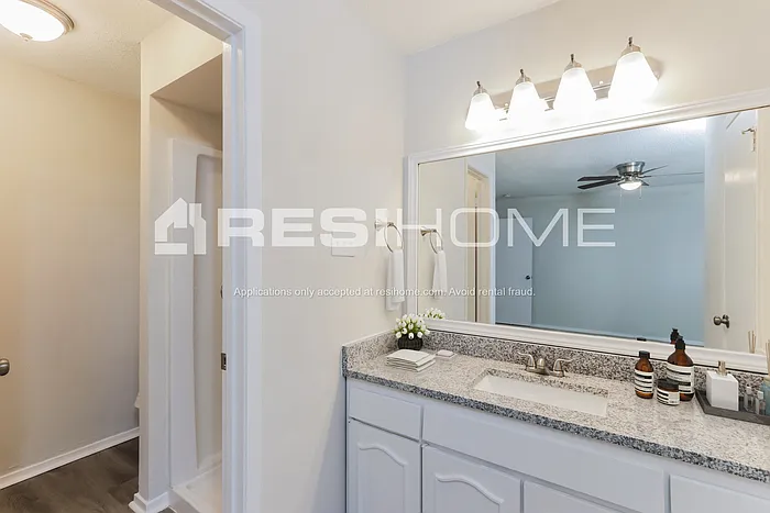 2832 Lago Vista Loop — Photo 11