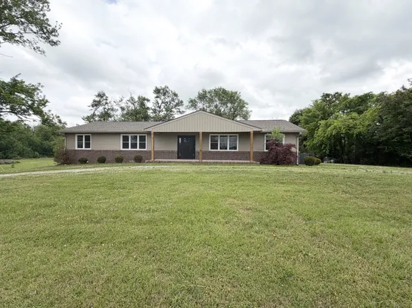926 Dyer Cir, Morrison, TN 37357