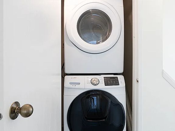 3rd image of 10045 NE 138th Pl #63