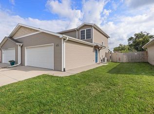 2013 5th St, Columbus, NE 68601