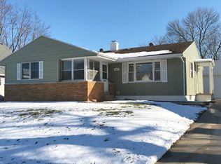 3209 W 16th St, Davenport, IA 52804