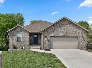 5739 W David St, Springfield, MO 65802