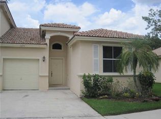 13055 NW 9th Ct, Pembroke Pines, FL 33028