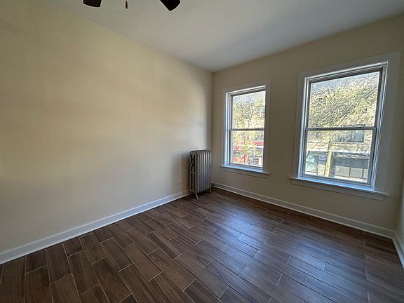 4th image of 2712 N Milwaukee Ave #2