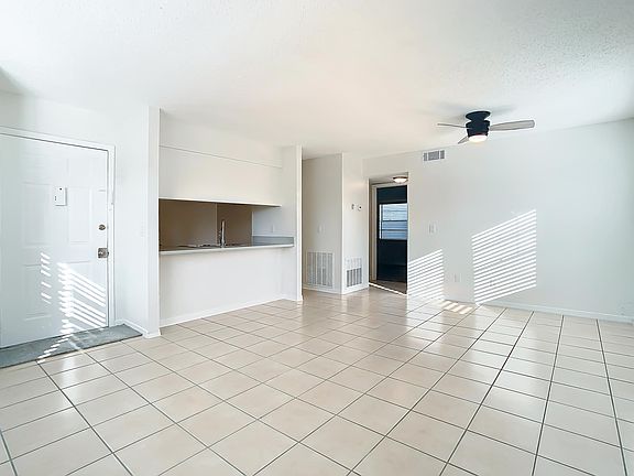 4th image of 5715 S Dale Mabry Hwy #A