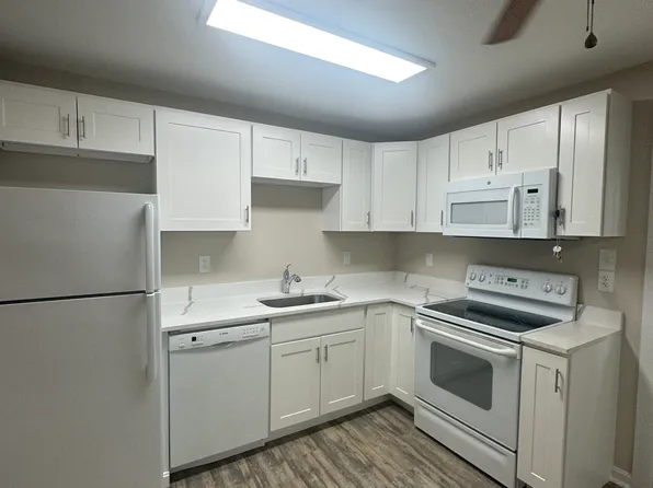 3714 S Mountain Rd #D, Knoxville, MD 21758