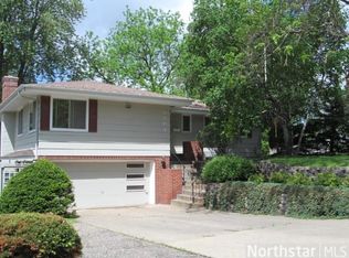 6304 Peacedale Ave, Edina, MN 55424