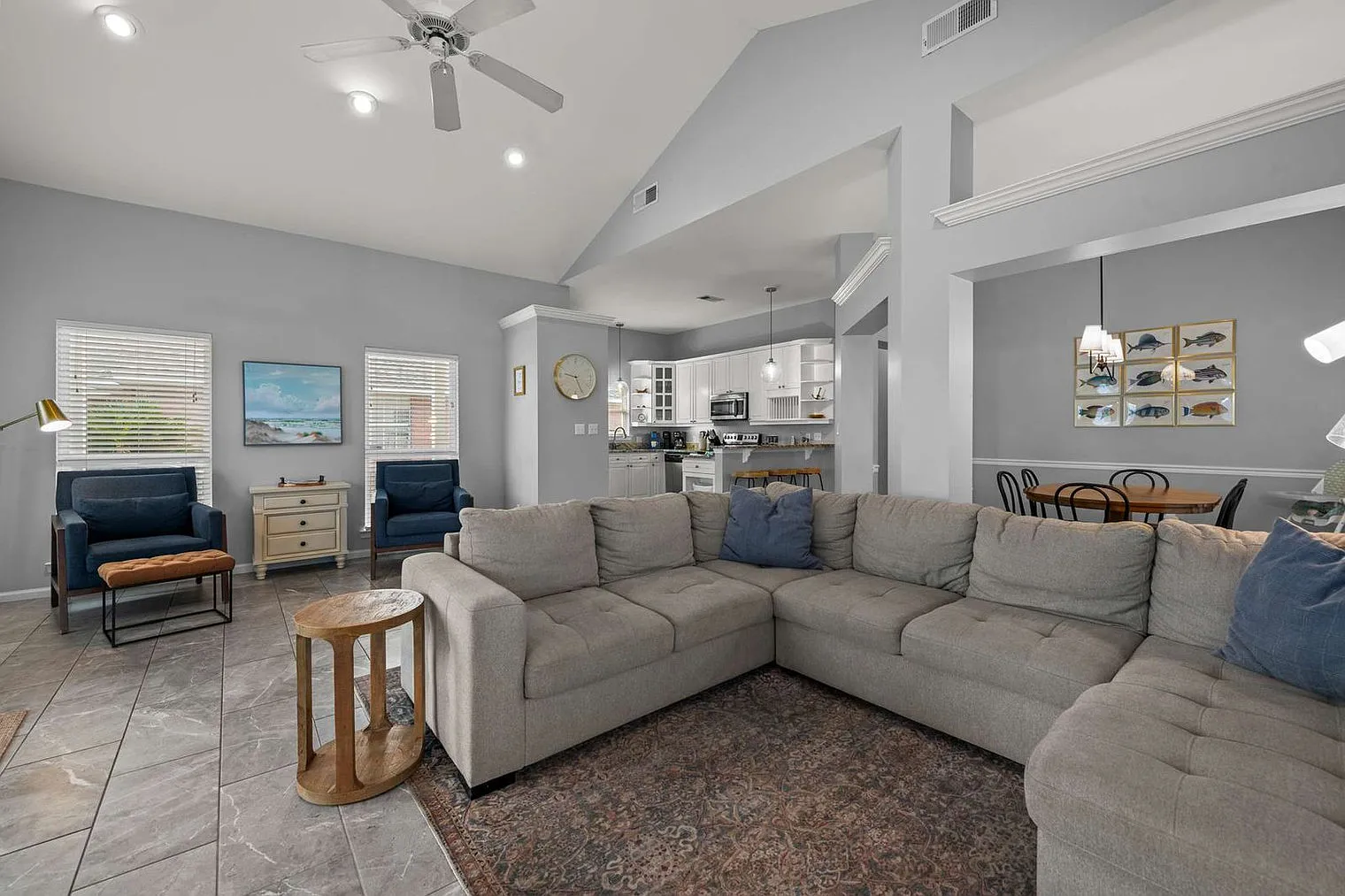 3 bed, 2.0 bath, 1496 sqft, $7,394 — Photo 2
