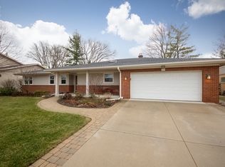 219 W Kathleen Dr, Park Ridge, IL 60068