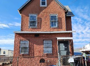 2725 Cramer St, Camden, NJ 08105