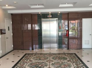 4 Chelsea Pl APT 2, Great Neck, NY 11021