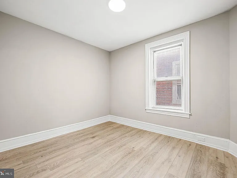 5011 Larchwood Ave — Photo 18