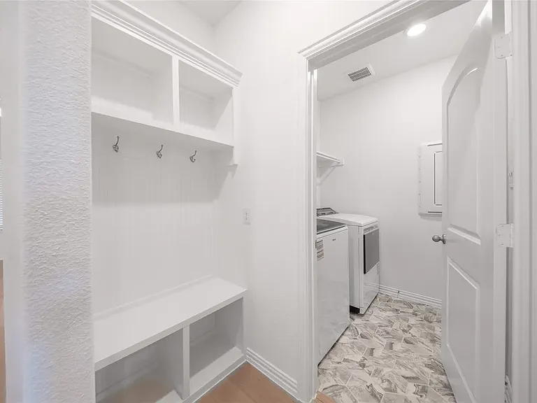 1708 Blackbird Ln — Photo 11