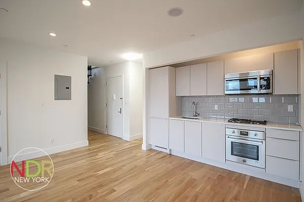 Rented by Next Door Realty NYC | media 38