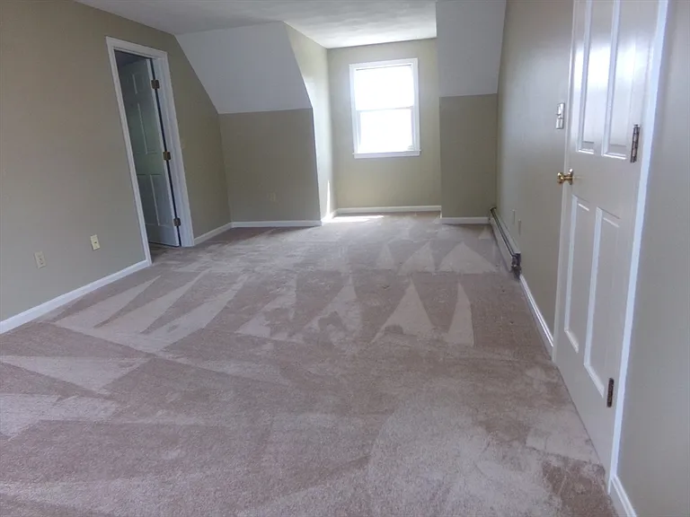162 Middlesex Ave #1 — Photo 9