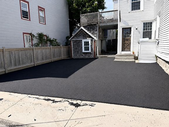 2nd image of 283 Spring St #2