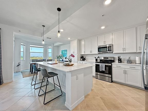 3rd image of 12140 Wellen Golf St #303