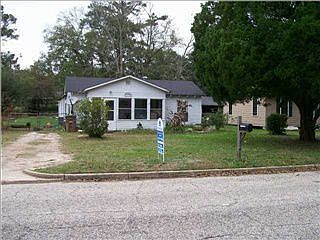 2nd image of 2304 Reneke Ave