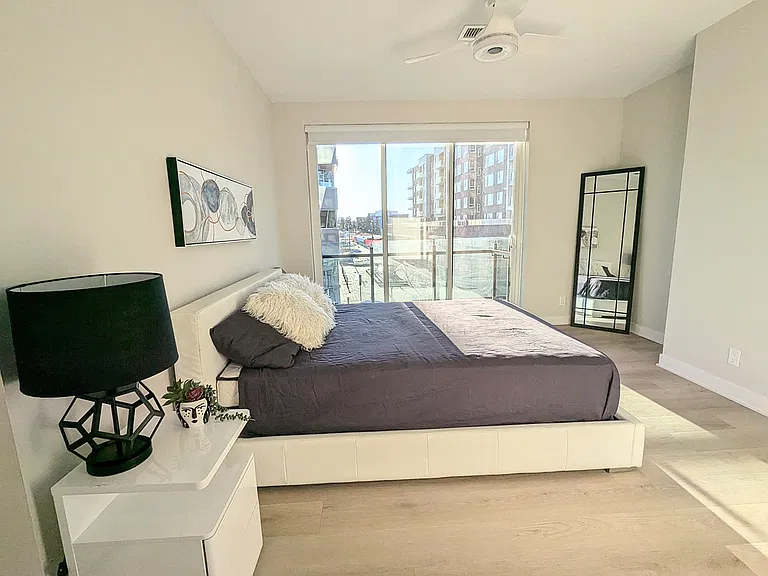4030 University Ave NW — Photo 15