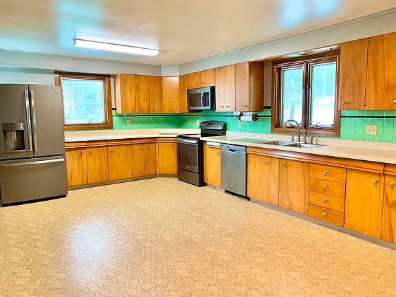 5th image of 328 E Norris Dr