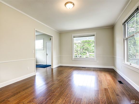 5th image of 2514 N Union Ave