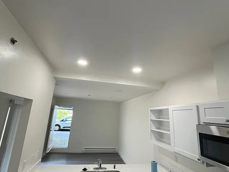 650 S Eliseo Dr — Photo 4