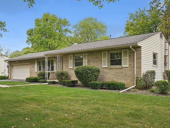 2nd image of 1242 Skeawood Dr