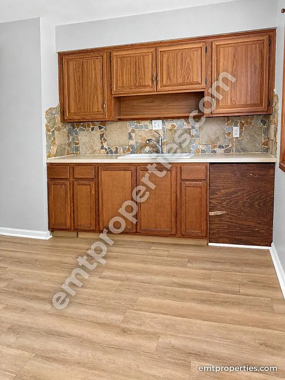 1515 Missouri Ave — Photo 3