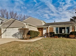 655 Caren Dr, Buffalo Grove, IL 60089