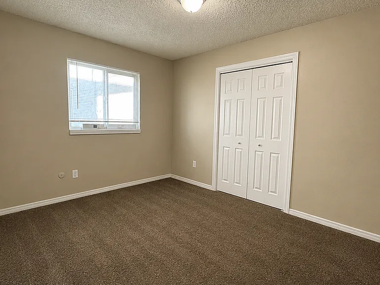1107 L Street A-D — Photo 6