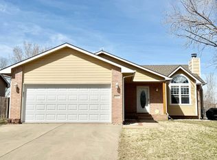 10814 E Mount Vernon Rd, Wichita, KS 67207