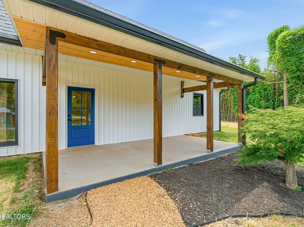 10275 Beals Chapel Rd, Lenoir City, TN 37772
