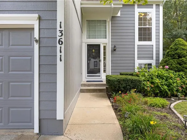 13611 W 129th Ter, Olathe, KS 66062